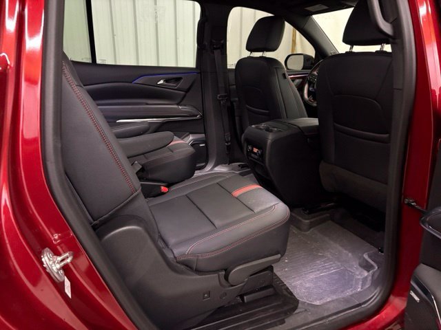 Used 2025 Chevrolet Traverse RS AWD/4WD image 21