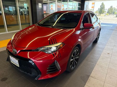Used 2019 Toyota Corolla SE w/ Carpet Mat Package (TMS) FWD image 1