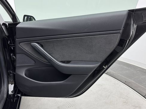 Used 2019 Tesla Model 3 Performance image 30
