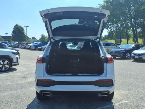 Used 2025 Audi Q5 Premium AWD/4WD image 30