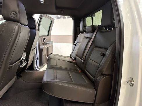 Used 2023 GMC Sierra 3500 Denali w/ Technology Package AWD/4WD image 33