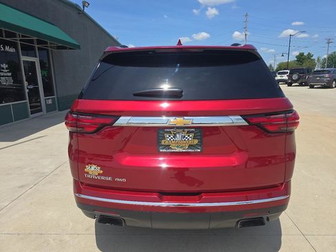 Used 2023 Chevrolet Traverse High Country w/ LPO, Floor Liner Package AWD/4WD image 4