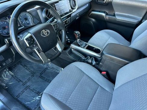 Used 2022 Toyota Tacoma SR5 image 10