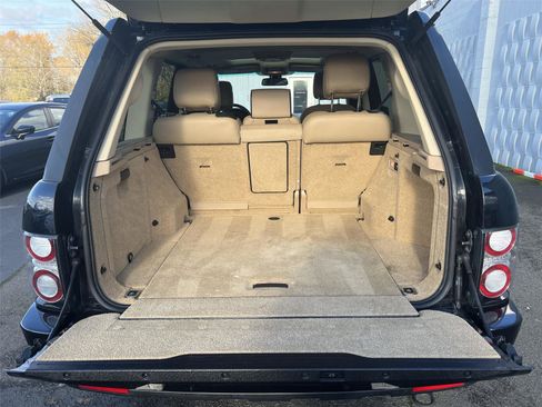 Used 2012 Land Rover Range Rover HSE image 24