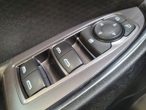 Used 2021 Chevrolet Malibu LT image 27