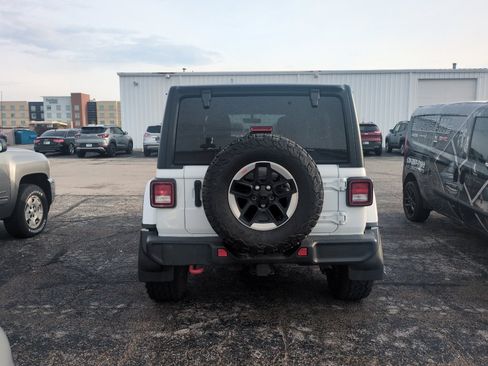Used 2022 Jeep Wrangler Unlimited Rubicon w/ Cold Weather Group AWD/4WD image 6