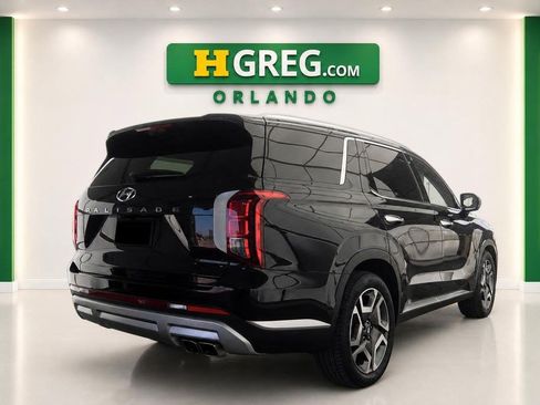 Used 2024 Hyundai Palisade Limited FWD image 6