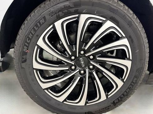 New 2025 Lincoln Navigator L Black Label image 35