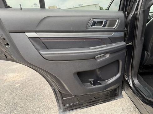 Used 2018 Ford Explorer Sport w/ Equipment Group 401A AWD/4WD image 16