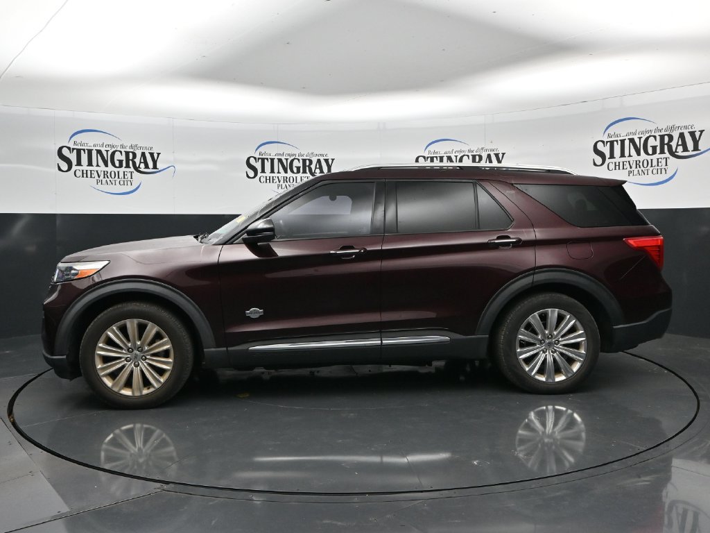Used 2022 Ford Explorer King Ranch w/ Premium Technology Package RWD image 4
