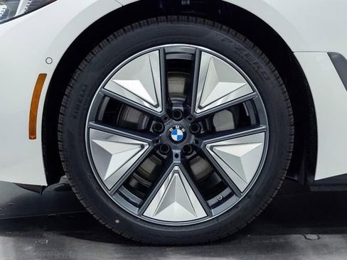 New 2026 BMW i4 xDrive40i image 26