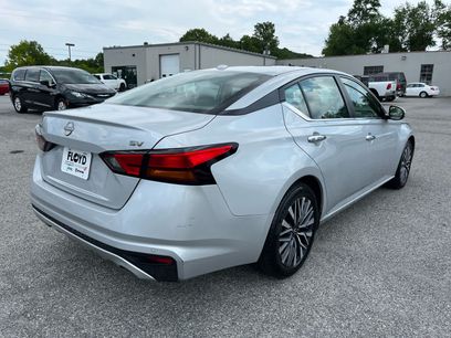 Used 2023 Nissan Altima 2.5 SV w/ SV Premium Package