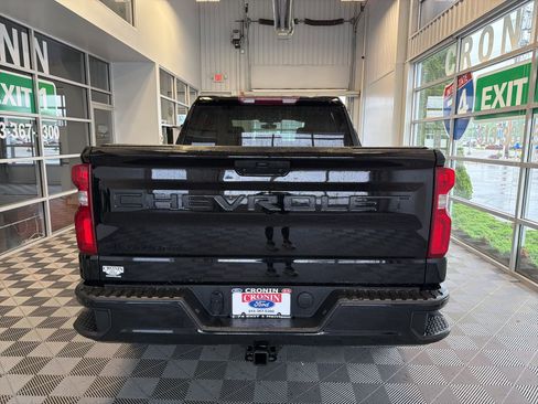 Used 2022 Chevrolet Silverado 1500 Custom w/ Rally Edition AWD/4WD image 5