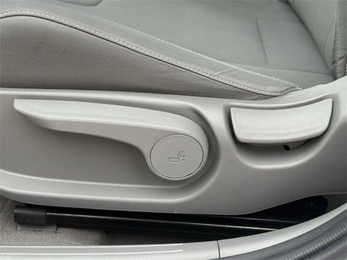 Used 2024 Hyundai Elantra SEL image 24