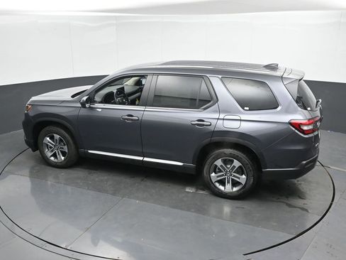 Used 2025 Honda Pilot EX-L image 35