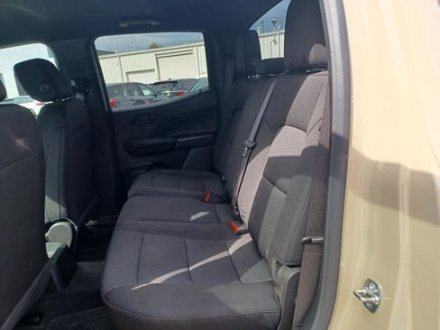 Used 2024 Chevrolet Colorado W/T image 13
