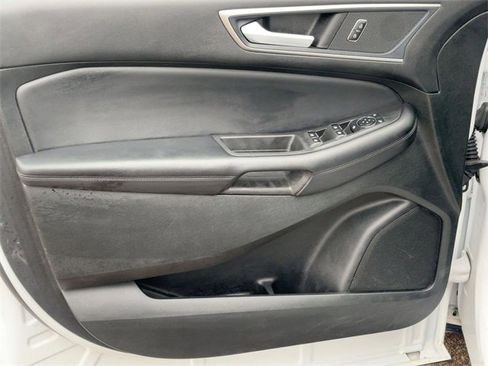 Used 2023 Ford Edge SEL image 15