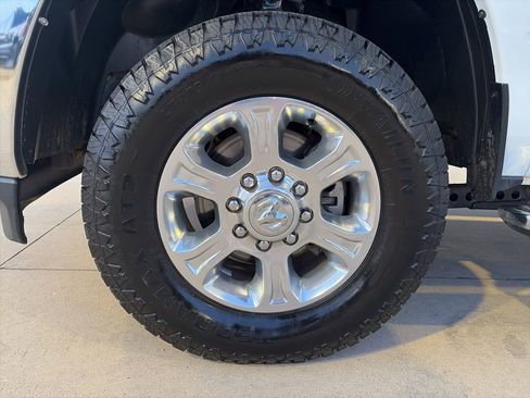 Used 2024 RAM 2500 Big Horn w/ Off Road Package image 26