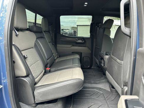 Used 2024 Chevrolet Silverado 1500 ZR2 w/ Technology Package image 19