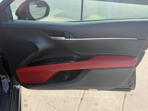 Used 2018 Toyota Camry XSE FWD image 20