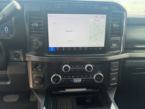 Used 2023 Ford F250 Lariat w/ Sport Appearance Package AWD/4WD image 21