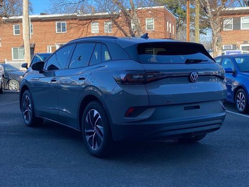Certified 2022 Volkswagen ID.4 Pro S image 3
