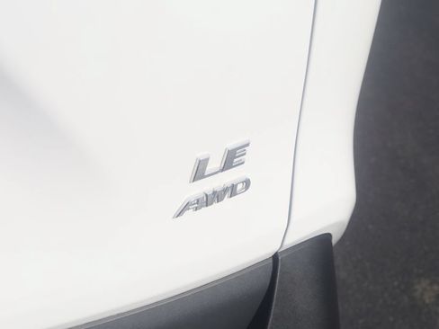 Used 2023 Toyota RAV4 LE AWD/4WD image 30