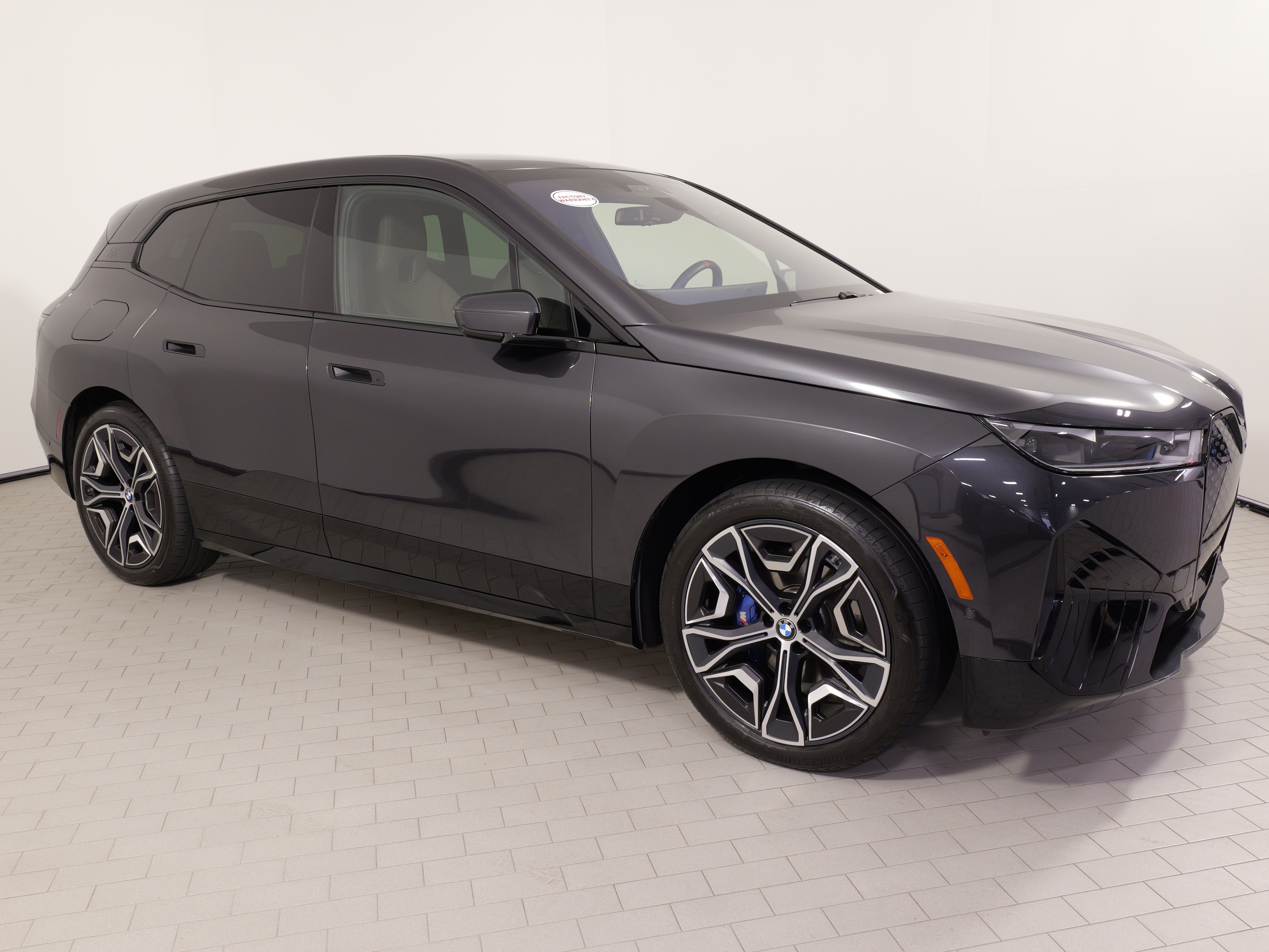 Used 2025 BMW iX M60 AWD/4WD image 9