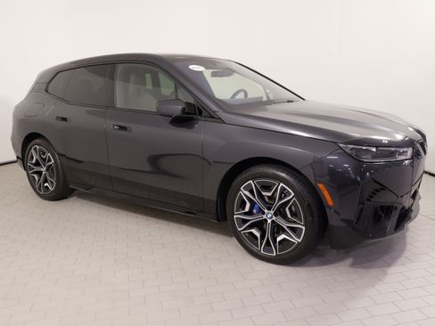 Used 2025 BMW iX M60 AWD/4WD image 9