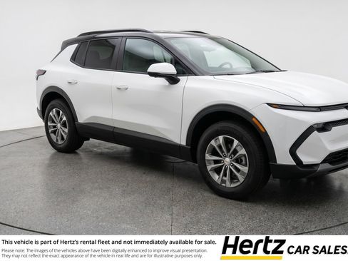 Used 2025 Chevrolet Equinox LT FWD image 1