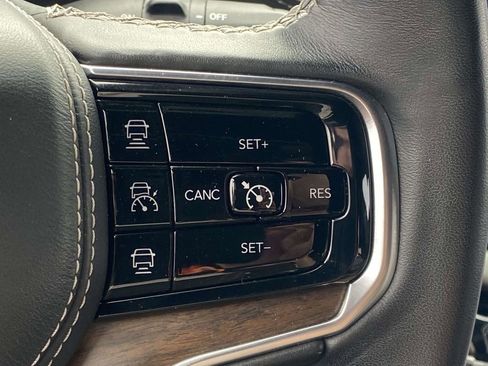 Used 2022 Jeep Grand Wagoneer Series II w/ Premium Group II AWD/4WD image 31
