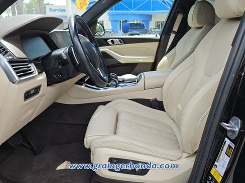 Used 2019 BMW X5 xDrive40i w/ Premium Package 2 AWD/4WD image 10