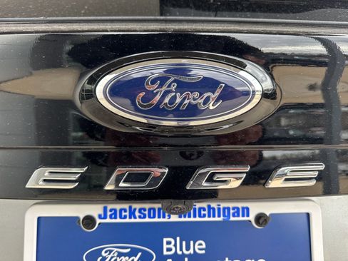 Certified 2024 Ford Edge SEL w/ Convenience Package image 14