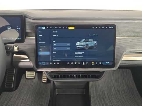 Used 2024 Rivian R1T Adventure Dual AWD/4WD image 27