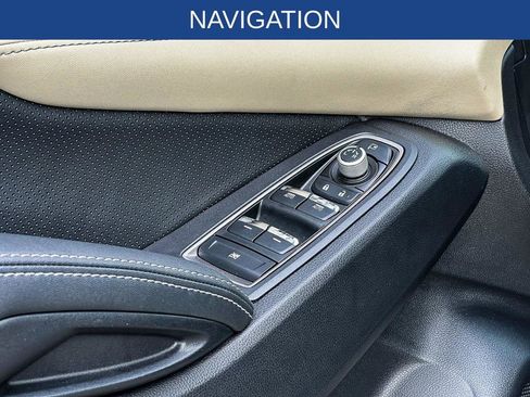 Used 2022 Subaru Ascent Touring w/ Popular Package #2A image 13