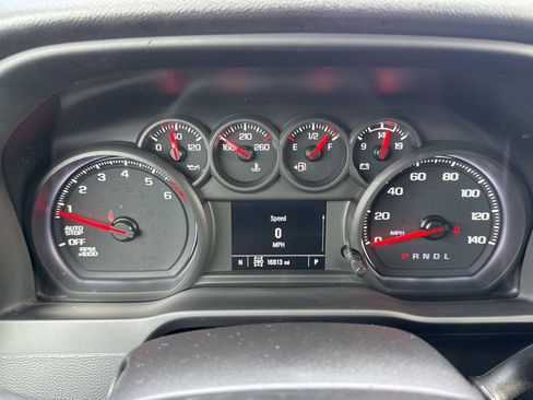 Used 2023 Chevrolet Silverado 1500 Custom image 10