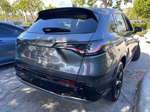 Used 2023 Honda HR-V EX-L image 4