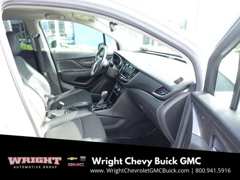 Used 2022 Buick Encore Preferred w/ Safety Package image 28