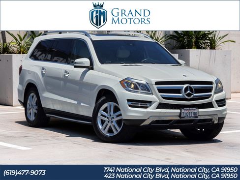 Used 2015 Mercedes-Benz GL 450 4MATIC w/ Parking Assist Package image 1