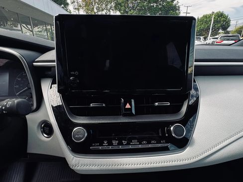 Used 2024 Toyota Corolla SE FWD image 18