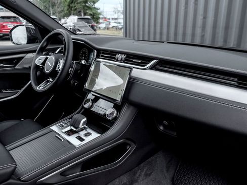 New 2026 Jaguar F-PACE R-Dynamic S image 20