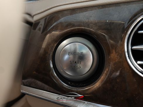 Used 2014 Mercedes-Benz S 550 Sedan w/ Premium 1 Package image 31