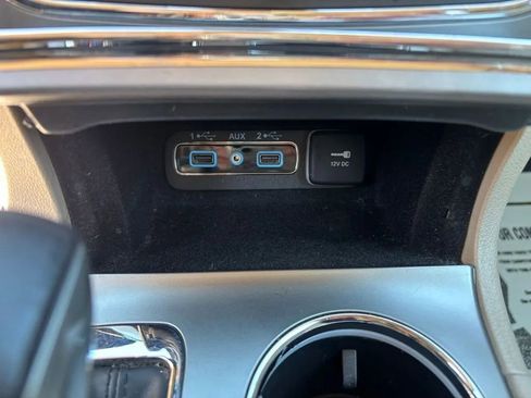 Used 2018 Jeep Grand Cherokee Limited image 14