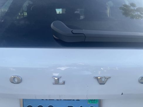 Used 2021 Volvo XC60 T5 Momentum w/ Advanced Package image 6