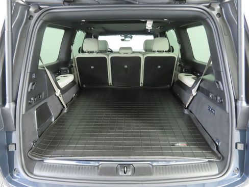 Used 2025 Jeep Grand Wagoneer 4WD w/ 8-Passenger Seating Package image 28