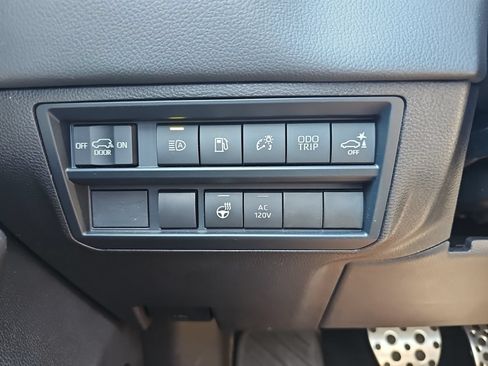 Used 2025 Toyota Sequoia Limited AWD/4WD image 17