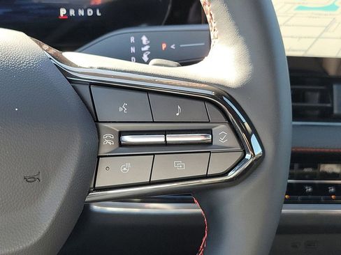 Used 2025 Chevrolet Equinox RS w/ Safety and Technology Package image 30