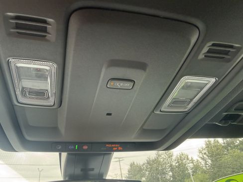 Used 2022 Chevrolet Suburban LS AWD/4WD image 30