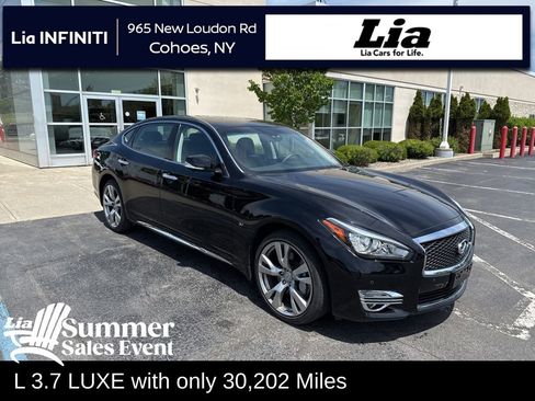 Used 2018 INFINITI Q70 L 3.7 AWD/4WD image 1