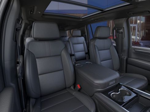 New 2026 Chevrolet Suburban RST w/ RST Capability Package AWD/4WD image 16